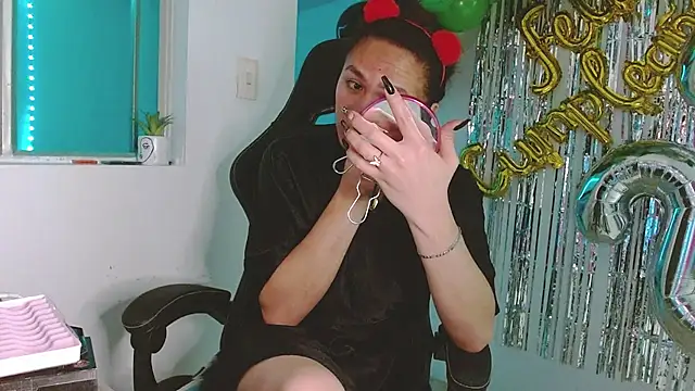 Snapshot of giuliana_andrade chatting on February 28, 2026, 12:21 am giuliana andrade online show from February 28, 2026, 12:21 am