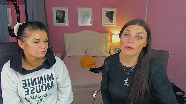 EricaAndPenelopa online show from January 4, 2025, 5:16 am