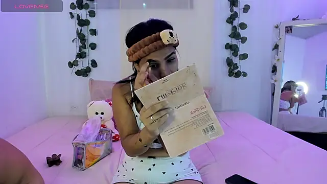 catalina and roger online show from October 2, 2025, 12:19 pm