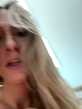 Snapshot of lola_tentatiion chatting on November 25, 2025, 9:31 am lola tentatiion online show from November 25, 2025, 9:31 am