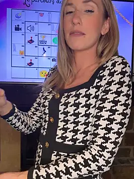 Snapshot of lola_tentatiion chatting on November 8, 2025, 8:56 pm lola tentatiion online show from November 8, 2025, 8:56 pm