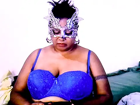 Snapshot of Mysterylady143 chatting on February 2, 2026, 5:23 pm Mysterylady143 online show from February 2, 2026, 5:23 pm