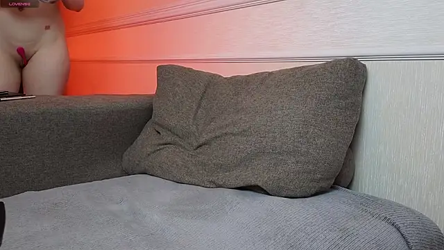  neli online show from December 19, 2025, 8:11 pm