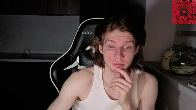 Snapshot of spaisenok chatting on December 2, 2025, 10:55 pm spaisenok online show from December 2, 2025, 10:55 pm