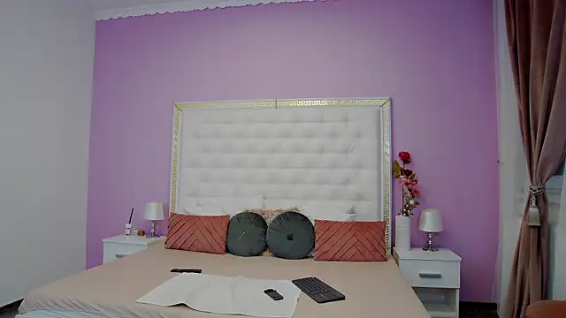 Snapshot of Lenna_Paul chatting on March 20, 2025, 4:51 am Lenna Paul online show from March 20, 2025, 4:51 am