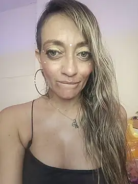 emma collson online show from March 19, 2026, 12:43 am