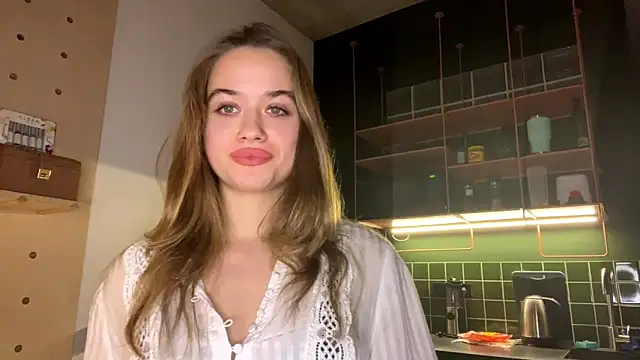 Celeste Glow online show from December 12, 2024, 11:47 pm