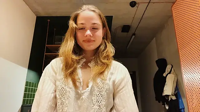 Celeste Glow online show from December 1, 2024, 8:14 pm