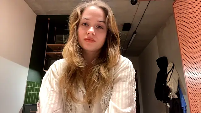 Celeste Glow online show from December 9, 2024, 11:24 pm