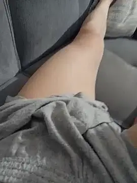 Snapshot of 510915asi chatting on February 19, 2025, 9:14 pm 510915asi online show from February 19, 2025, 9:14 pm