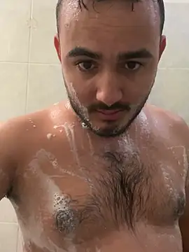 Snapshot of Robert_Pool chatting on March 19, 2025, 5:50 pm Robert Pool online show from March 19, 2025, 5:50 pm