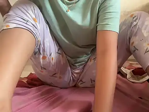 Snapshot of Pie066_ chatting on September 24, 2025, 1:57 am Pie066 online show from September 24, 2025, 1:57 am