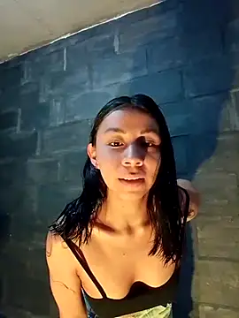 Snapshot of selene_gils chatting on October 4, 2025, 1:40 am selene gils online show from October 4, 2025, 1:40 am