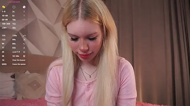 Snapshot of ZaraDudley chatting on May 12, 2026, 6:36 pm ZaraDudley online show from May 12, 2026, 6:36 pm