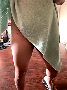 Mingtian4117 online show from December 4, 2025, 1:54 pm