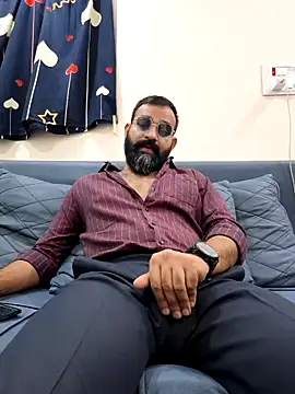 Snapshot of Fun_Guuy chatting on January 6, 2026, 6:17 am Fun Guuy online show from January 6, 2026, 6:17 am