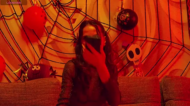 Snapshot of hailey_peach chatting on October 29, 2025, 5:56 pm hailey peach online show from October 29, 2025, 5:56 pm