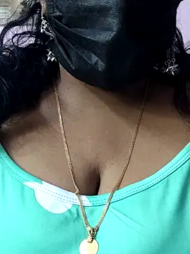 Snapshot of mallu-sumi chatting on March 18, 2026, 3:31 am mallu-sumi online show from March 18, 2026, 3:31 am