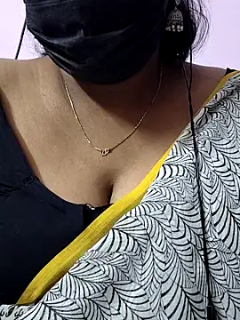 Snapshot of mallu-sumi chatting on January 31, 2026, 7:12 pm mallu-sumi online show from January 31, 2026, 7:12 pm