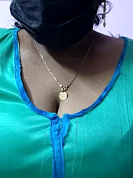 Snapshot of mallu-sumi chatting on April 10, 2026, 5:53 pm mallu-sumi online show from April 10, 2026, 5:53 pm