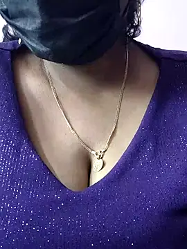 Snapshot of mallu-sumi chatting on April 12, 2026, 4:38 am mallu-sumi online show from April 12, 2026, 4:38 am