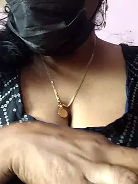 Snapshot of mallu-sumi chatting on April 9, 2026, 4:25 am mallu-sumi online show from April 9, 2026, 4:25 am