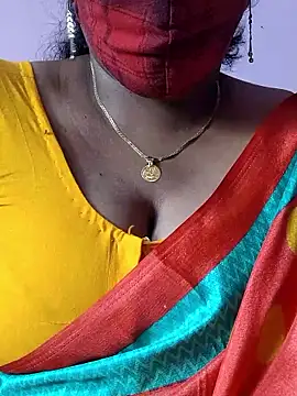 Snapshot of mallu-sumi chatting on March 9, 2026, 6:28 am mallu-sumi online show from March 9, 2026, 6:28 am