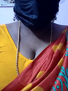 Snapshot of mallu-sumi chatting on March 18, 2026, 9:15 pm mallu-sumi online show from March 18, 2026, 9:15 pm