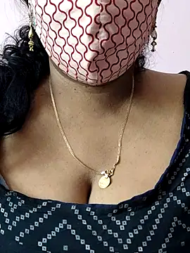 Snapshot of mallu-sumi chatting on May 26, 2026, 8:45 am mallu-sumi online show from May 26, 2026, 8:45 am