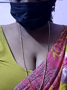 Snapshot of mallu-sumi chatting on March 16, 2026, 9:50 pm mallu-sumi online show from March 16, 2026, 9:50 pm