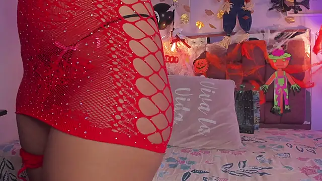 kristakinnky online show from October 31, 2025, 1:30 pm