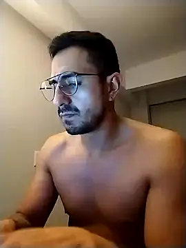 pablo-rincon95 online show from February 6, 2025, 12:11 am