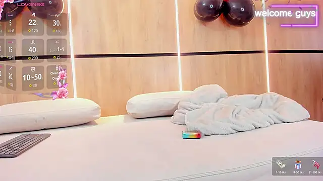 Snapshot of adela_chase chatting on November 1, 2025, 3:02 am adela chase online show from November 1, 2025, 3:02 am