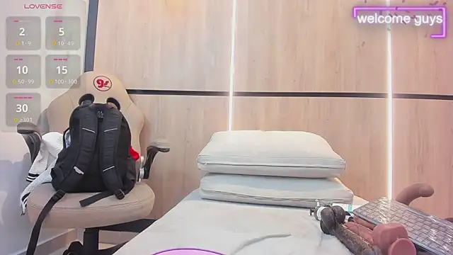 Snapshot of adela_chase chatting on December 1, 2025, 2:56 am adela chase online show from December 1, 2025, 2:56 am