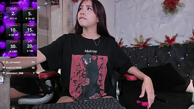 Snapshot of Emma_dl2 chatting on December 13, 2025, 8:04 pm Emma dl2 online show from December 13, 2025, 8:04 pm