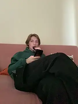 Aisha Erotik online show from January 28, 2025, 1:49 pm