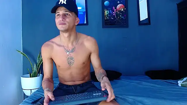 Friendsofeverything  online show from December 20, 2024, 4:25 pm