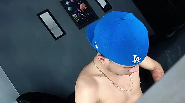 Romancartier 1 online show from December 20, 2024, 5:04 am