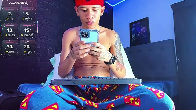 Snapshot of Romancartier_1 chatting on June 16, 2026, 6:02 am Romancartier 1 online show from June 16, 2026, 6:02 am