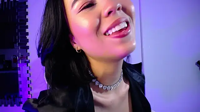 Snapshot of merlin-18 chatting on May 23, 2026, 5:39 am merlin-18 online show from May 23, 2026, 5:39 am