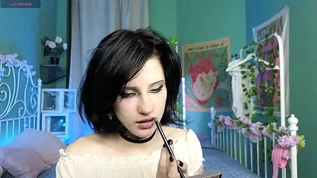 Snapshot of dark_vamp_ chatting on February 24, 2025, 4:15 pm dark vamp online show from February 24, 2025, 4:15 pm