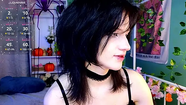 Snapshot of dark_vamp_ chatting on October 29, 2025, 1:54 pm dark vamp online show from October 29, 2025, 1:54 pm