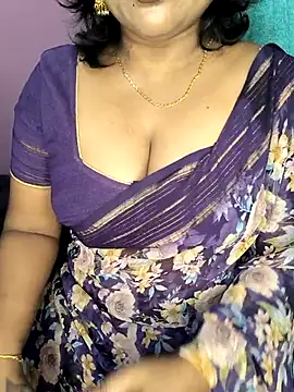 Snapshot of honey-sexy chatting on June 27, 2026, 5:57 am honey-sexy online show from June 27, 2026, 5:57 am