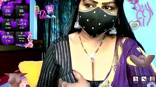 Snapshot of honey-sexy chatting on March 18, 2026, 5:43 am honey-sexy online show from March 18, 2026, 5:43 am