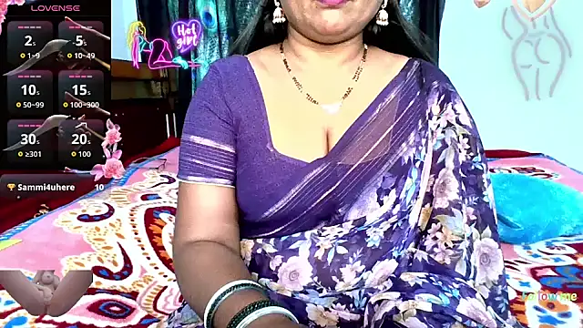 Snapshot of honey-sexy chatting on March 28, 2026, 5:30 am honey-sexy online show from March 28, 2026, 5:30 am