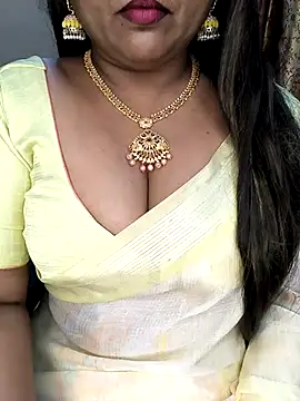 honey-sexy online show from November 28, 2025, 5:35 pm