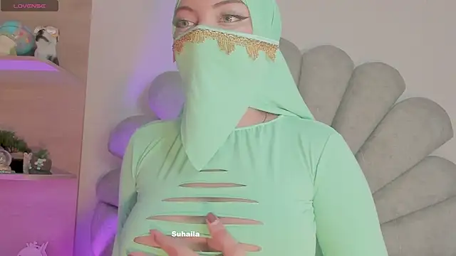 Snapshot of Amaltea chatting on February 1, 2025, 5:05 pm Amaltea online show from February 1, 2025, 5:05 pm