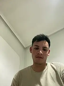 Snapshot of diego7990_ chatting on April 23, 2026, 7:15 pm diego7990 online show from April 23, 2026, 7:15 pm