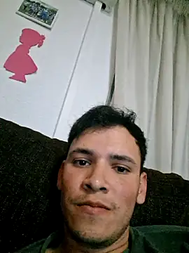 Snapshot of diego7990_ chatting on April 24, 2026, 9:28 pm diego7990 online show from April 24, 2026, 9:28 pm