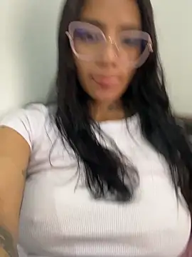 dolcebella online show from February 14, 2026, 6:41 pm